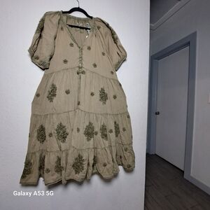 Kyla Seo Chic Embroidered Midi Dress